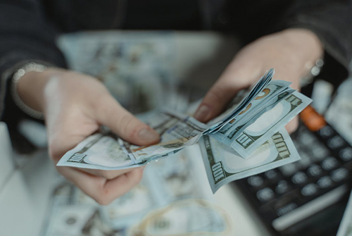 開快手小店有哪些需要收費的類目？