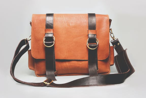 天貓客服需要了解的高壓線 天貓客服的注意事項