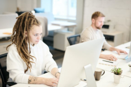 該如何使用辦公軟件制作表格？有哪些使用技巧？