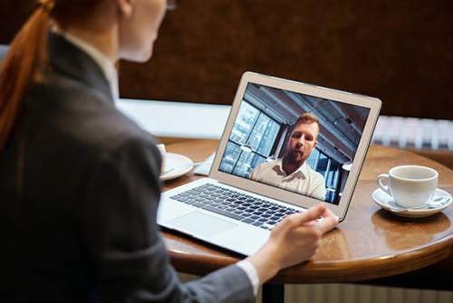 提高溝通能力的方法及溝通時要注意的事項