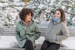 如何通過提高情商、溝通能力來提升人際交往效果？