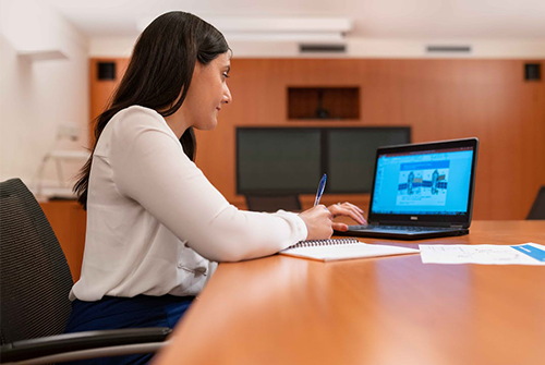 一名優秀的職場人需要具備哪三種能力？