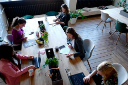 職場上人緣好和能力強哪個重要？