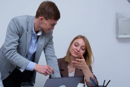 如何處理職場人際關系？有哪些溝通技巧？