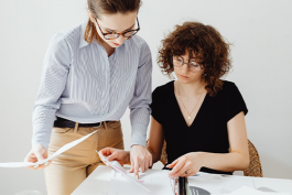 處理職場人際關(guān)系溝通的技巧