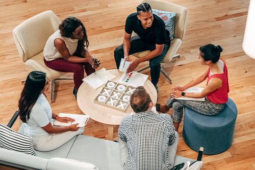 在職場中該怎樣說話？有哪些談話技巧？