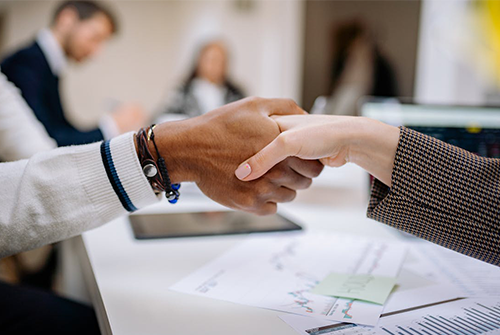 職場說話有哪些技巧？（優秀職場人溝通小技巧）