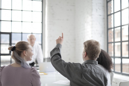 職場生存技巧（辦公室人員如何聊天溝通？）