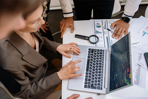 職場人際交往過程中的四個溝通小技巧？