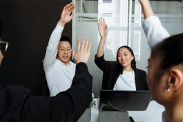 職場上如何與同事溝通?(七個辦公室與人溝通小技巧)