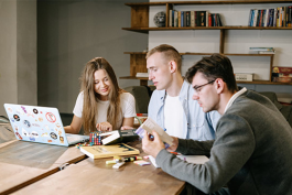 企業管理團隊的七個要素指什么?