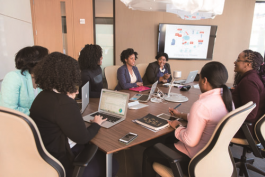 300平方、400平方、500平方會議室LED屏幕的選擇技巧