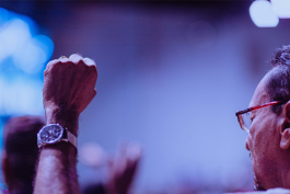 如何鼓勵企業員工積極工作?(鼓勵員工的5種方法)