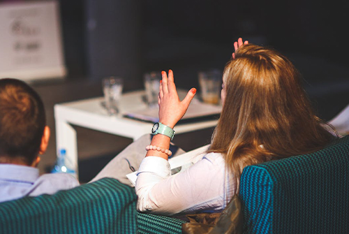 對于不服從管理的老員工該如何管理？