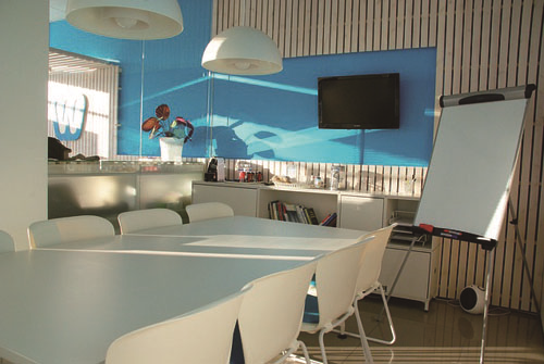 辦公室里辦公桌的選擇技巧