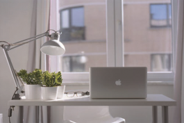 辦公桌會議桌的選購技巧和注意事項