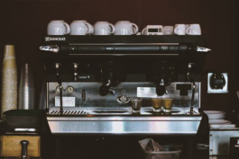 該怎樣選擇超純水機(jī)?