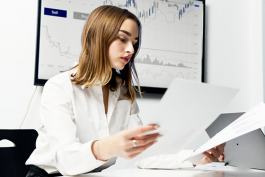 辦公室地面用什么材料?(地毯、地板磚、木地板用什么好?)