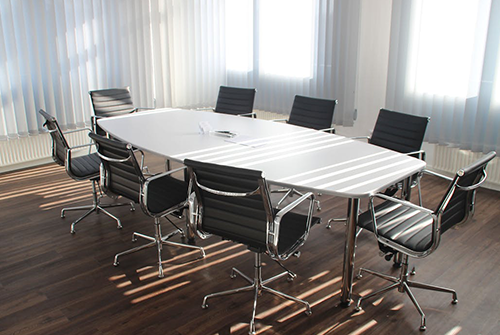 如何選擇合適的辦公椅？（選購辦公椅的四個技巧）