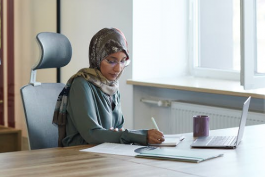 現代辦公桌椅選購的注意事項