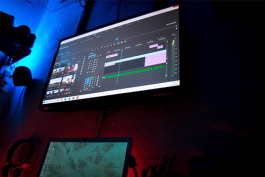 小、中、大型會議室該選擇什么樣的電腦投屏大屏幕?