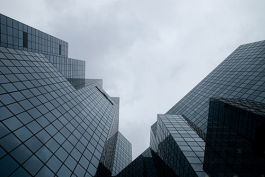 租賃寫字樓簽合同時(shí)需要注意什么?