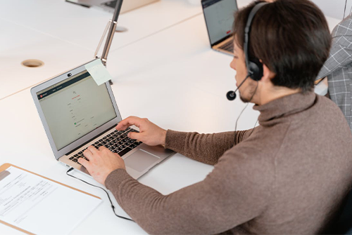 為什么海外外包客服公司人員流失率低？