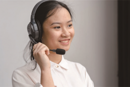 合格的客服工作人員的具體規(guī)范