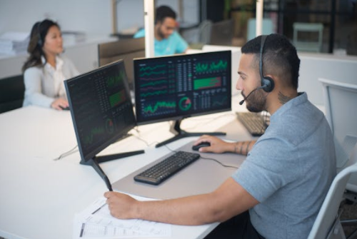 該怎樣提高電商客服的轉化率？