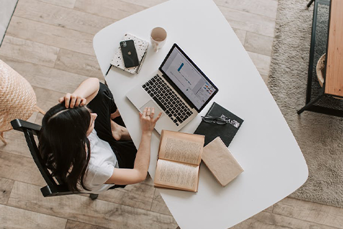 為什么客服流失率高？如何解決這個困境？