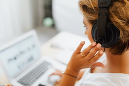 如何選擇客服電話系統?(選擇客服系統的兩個技巧)