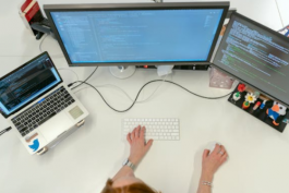 呼叫中心系統的解決方案一般都有什么?