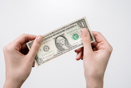 網(wǎng)頁(yè)在線客服系統(tǒng)多少錢？影響價(jià)格的原因有哪些？