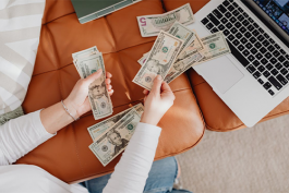 為什么企業(yè)選擇在線客服咨詢系統(tǒng)？原因是什么？