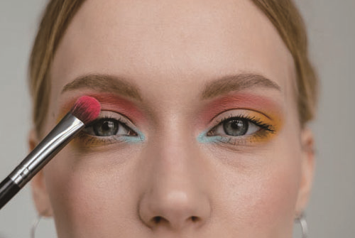 面試化妝技巧和方法 面試妝容注意事項(xiàng)