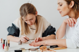 面試時(shí)應(yīng)該化什么妝容?都需要注意哪些問題?