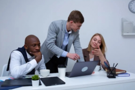 活動時抖音網(wǎng)店需要外包客服工作嗎?