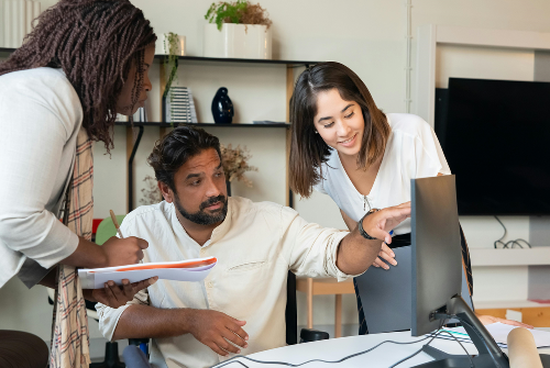 哪些企業將客服外包出去比較合適？