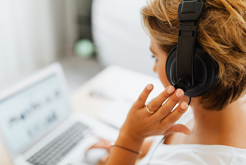 企業呼叫中心外包客服怎么樣？靠譜嗎？