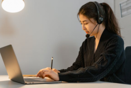 抖音商家想了解客服托管公司可以從哪些方面著手？