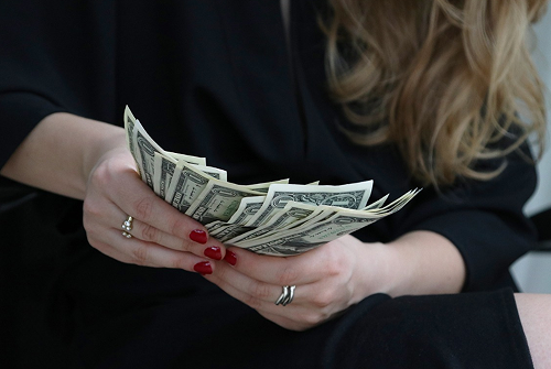 呼叫中心外包大概多少錢？是怎樣收費的？