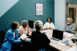 快手小店商家選擇客服服務外包的理由都有哪些？