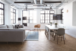 抖音店主可以如何尋找專業的在線客服外包公司？