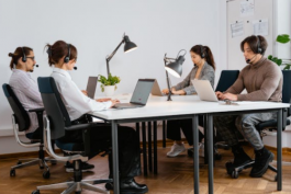 為什么客服外包服務能快速的在電商行業發展起來?