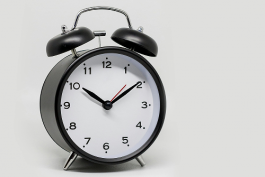 為什么抖音店主會將客服業務外包出去?理由有哪些?