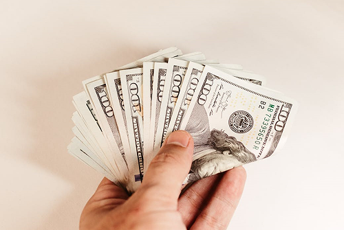 小紅書網(wǎng)店商家客服外包的價格貴不貴？多少錢？