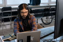 電話(huà)客服外包團(tuán)隊(duì)的優(yōu)點(diǎn)