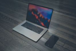 選擇電商客服外包服務的優點和缺點