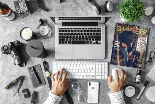 網店和萌萌客客服外包公司合作有利還是有弊