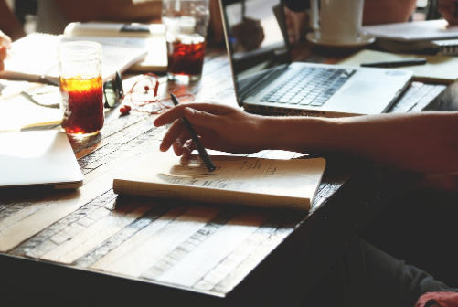 網(wǎng)店客服外包哪種方式好？怎么選擇